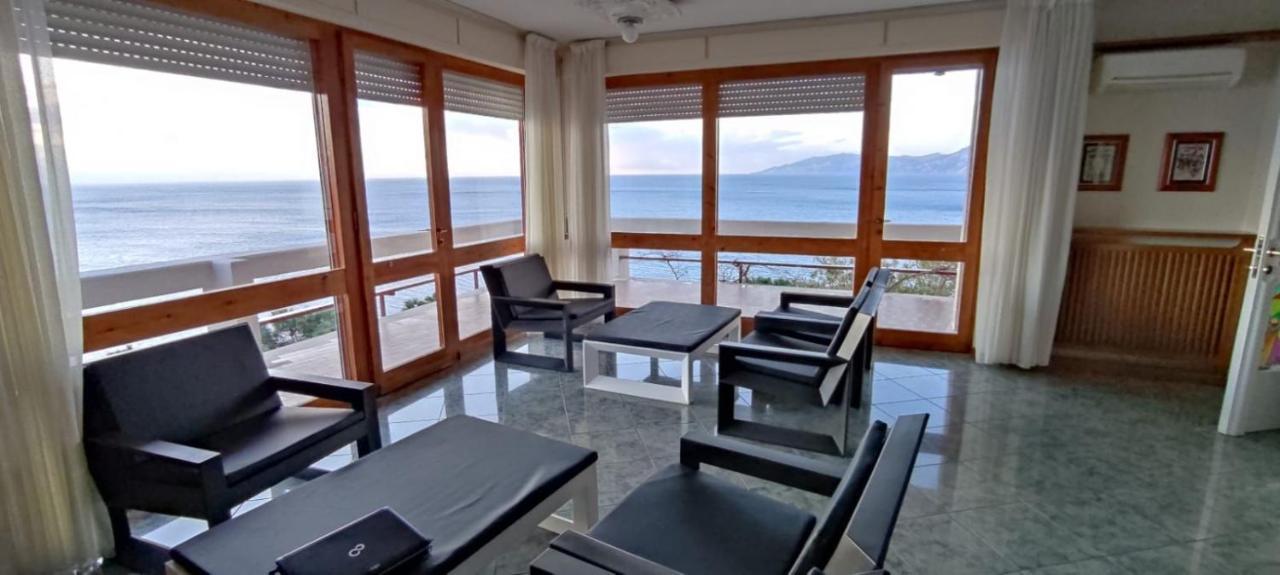 L'oasi Hotel 3*